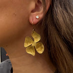 Liza Earrings - Brass, Flower
