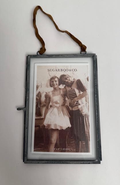 4" x 6" Hanging Frames