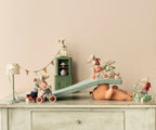 Abri a Tricycle, Mouse- Red
