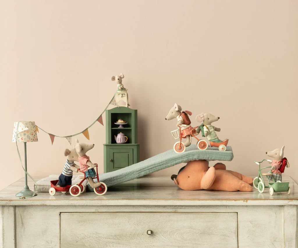 Tricycle Mouse - Big Sister