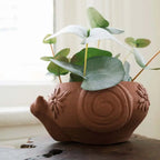 Rakshana Snail Plant Pot - Terracotta