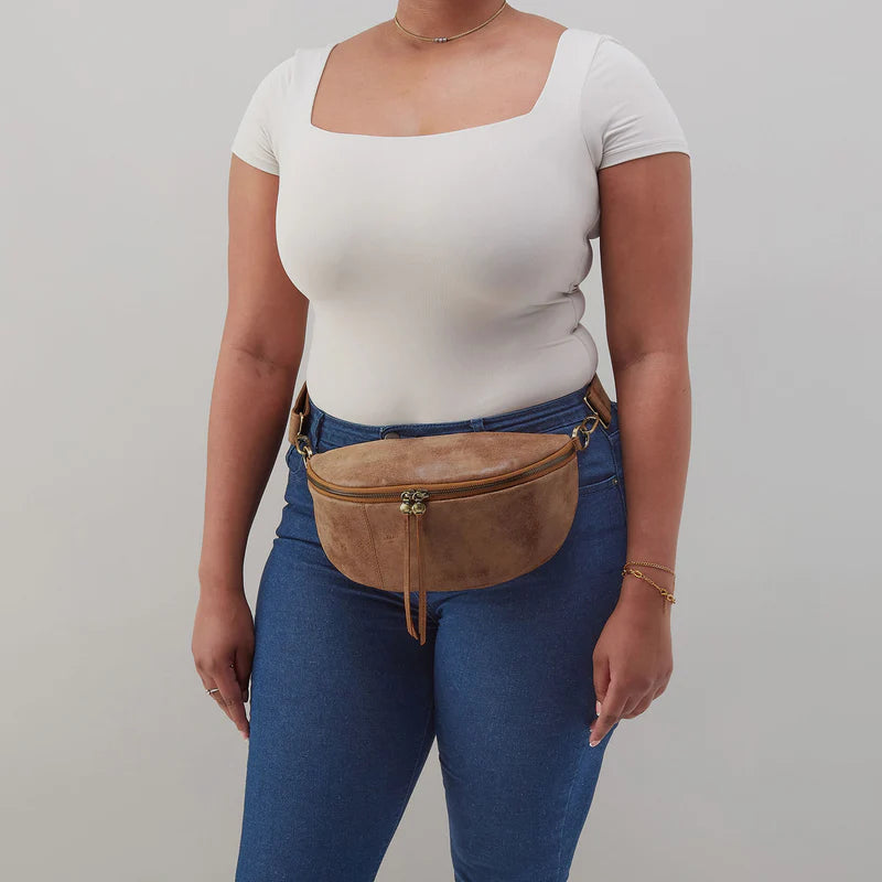 Hunter Medium Belt Bag, Whiskey