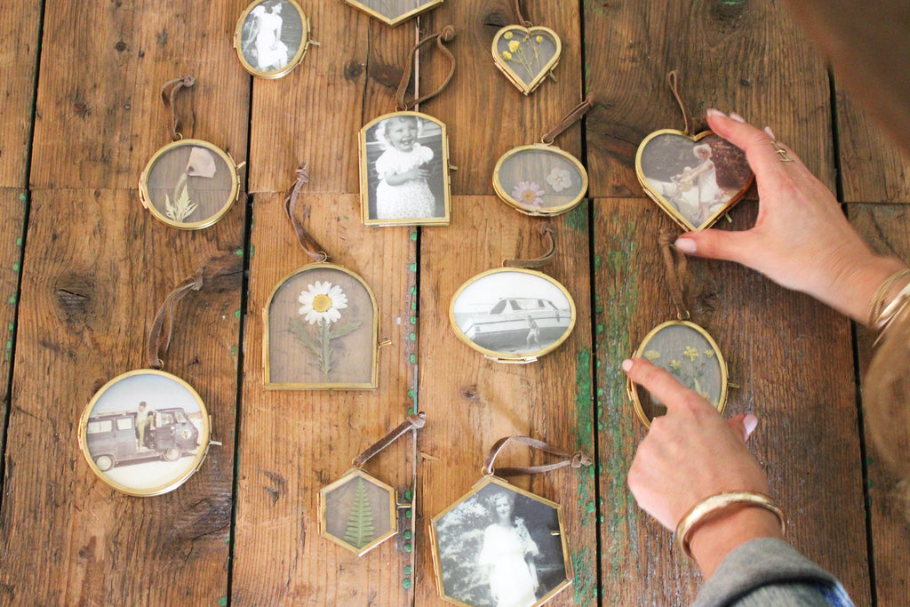 Window Pane Brass Hanging Frame