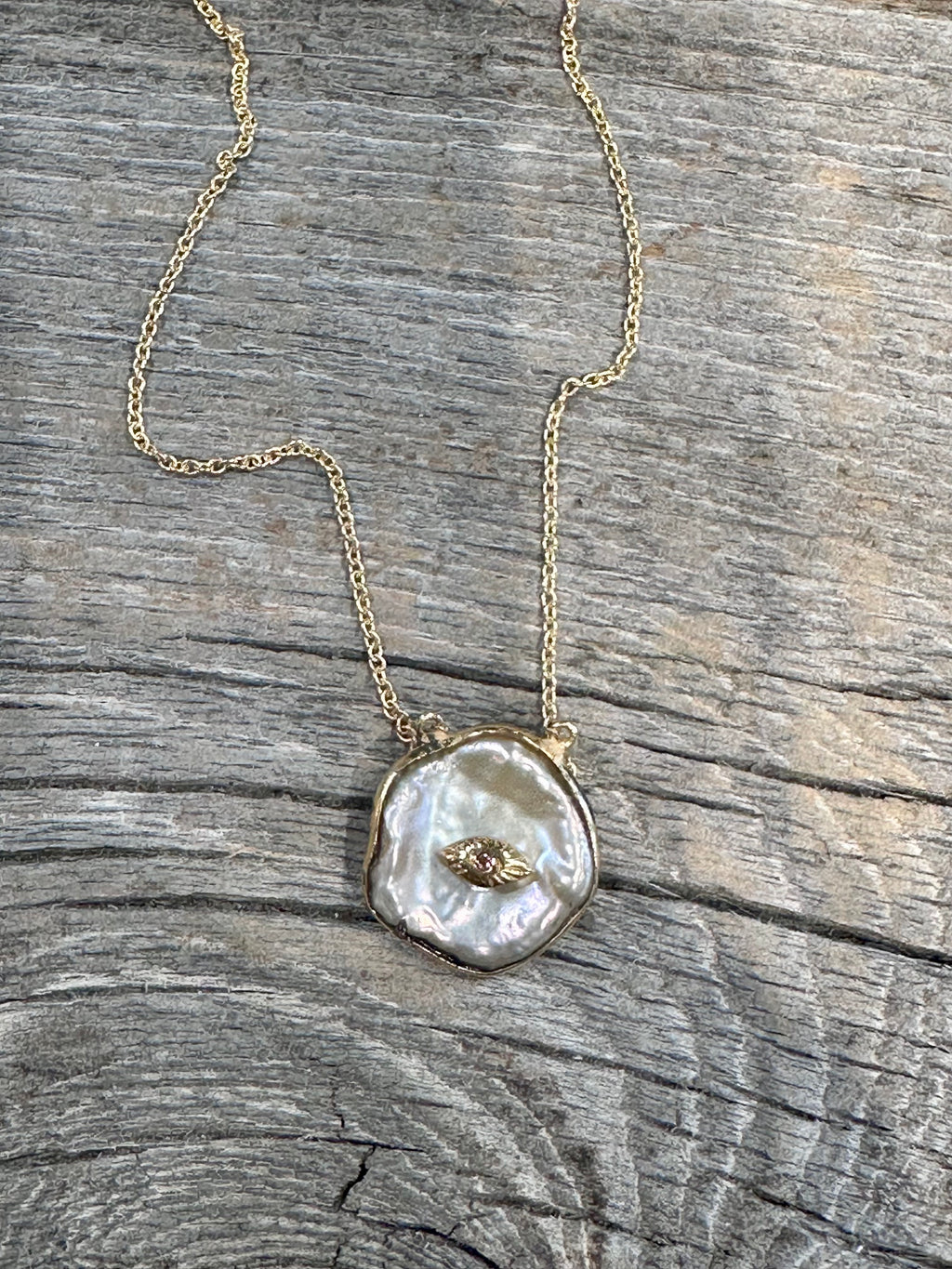 Evil Eye Shell Pearl Necklace