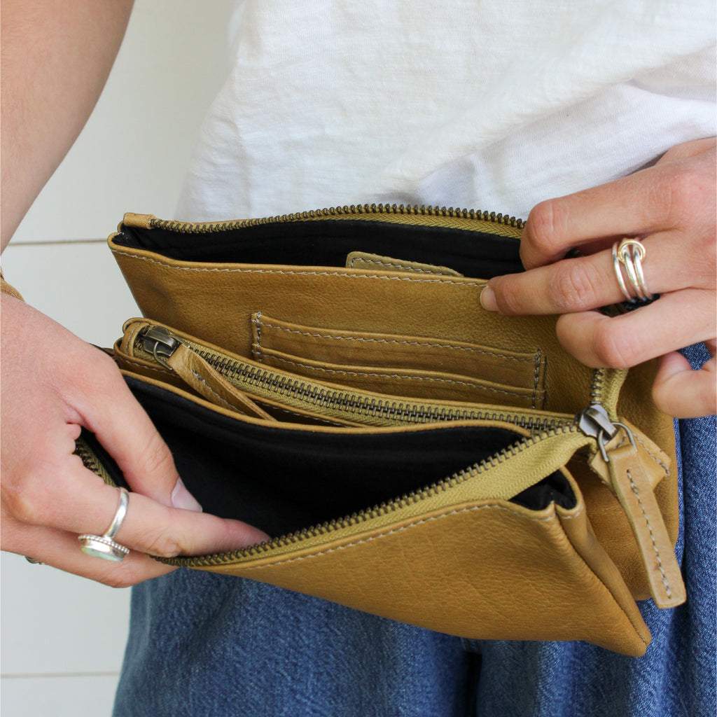 Triple Wristlet Dijon