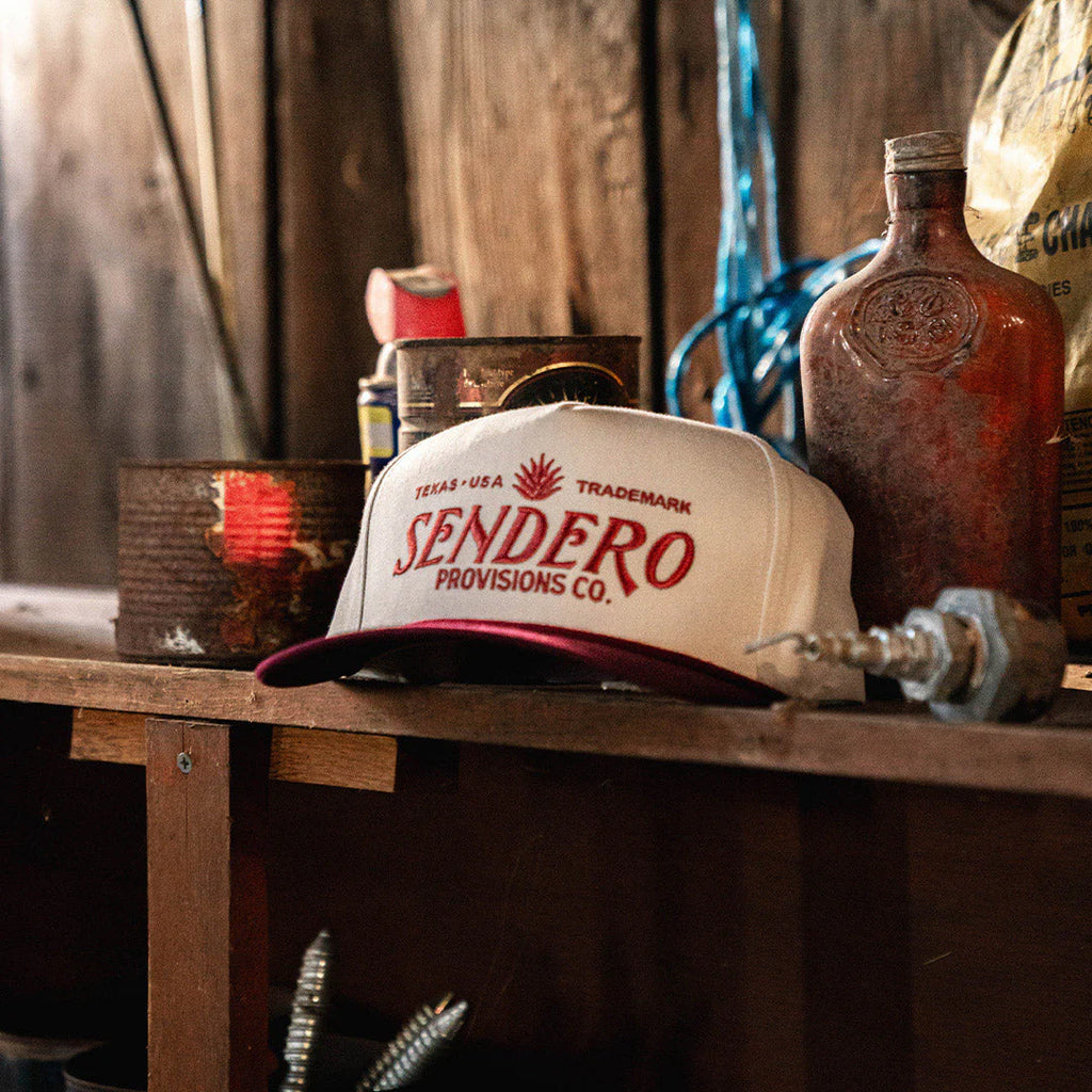 Logo Hat