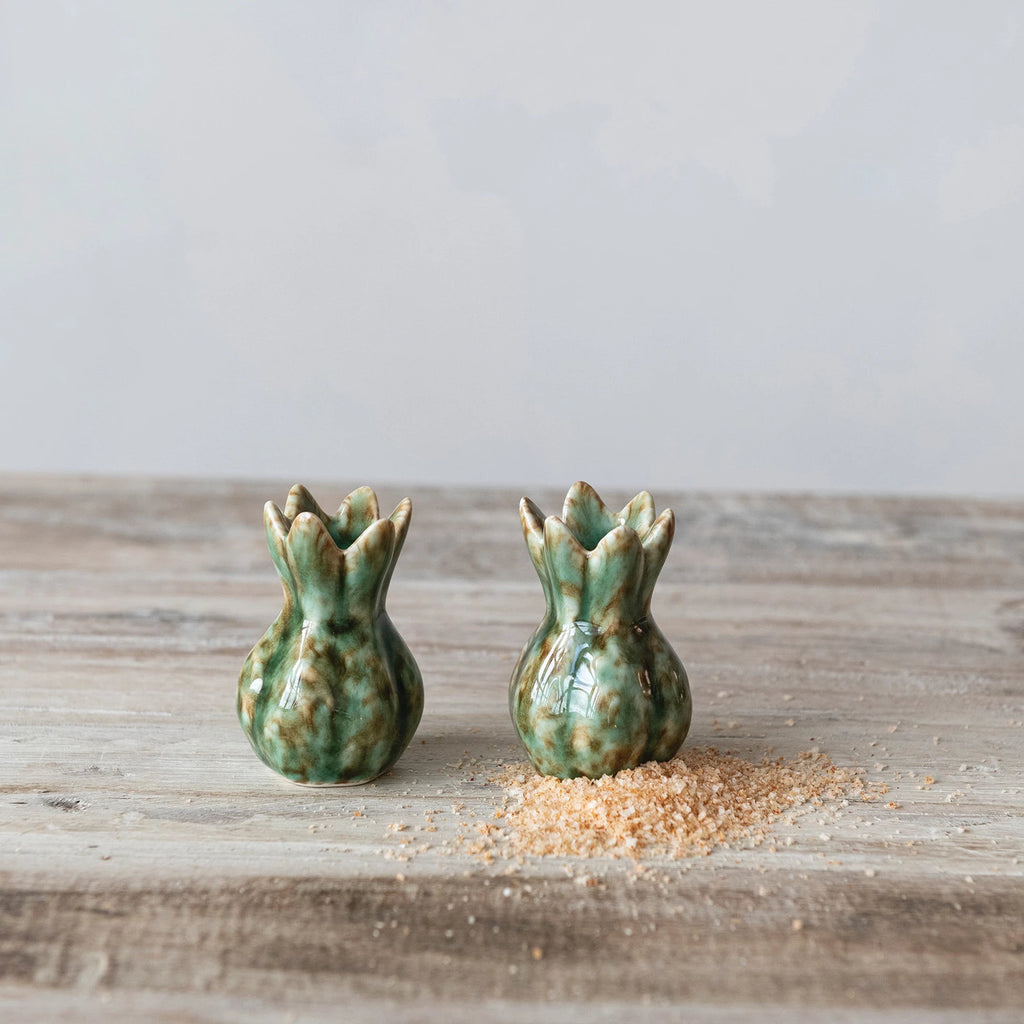 Stoneware Flower Shaped S & P Shakers, Green, S/ 2