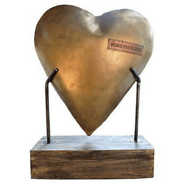 metal heart on base